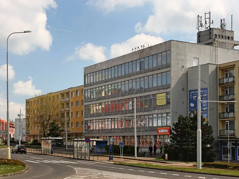Pronájem obchodního prostoru 420 m², Litvínov – náhled fotky 1