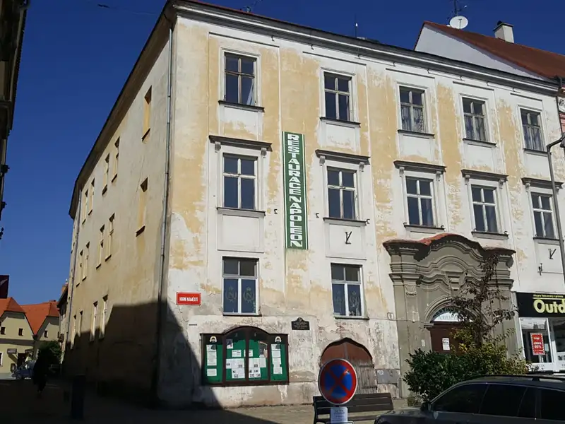 Prodej činžovního domu 2300 m², Znojmo – náhled fotky 2