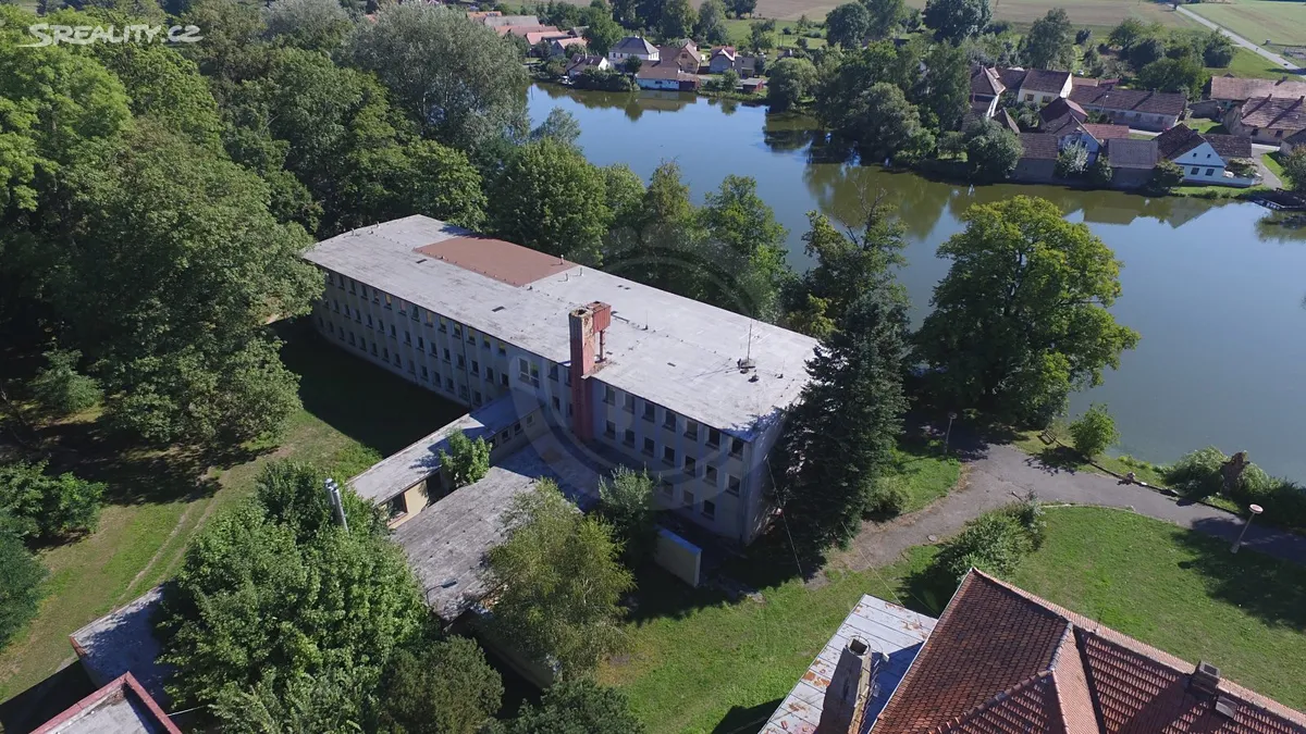 Prodej obchodního prostoru 2355 m² – pohled 6