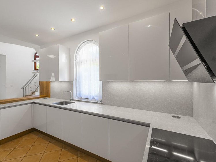 Haus zur Miete, 270 m² (9 von 34)