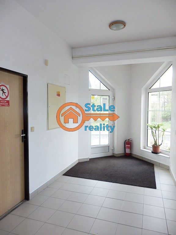 Pronájem kanceláře 94 m² – fotografie 2