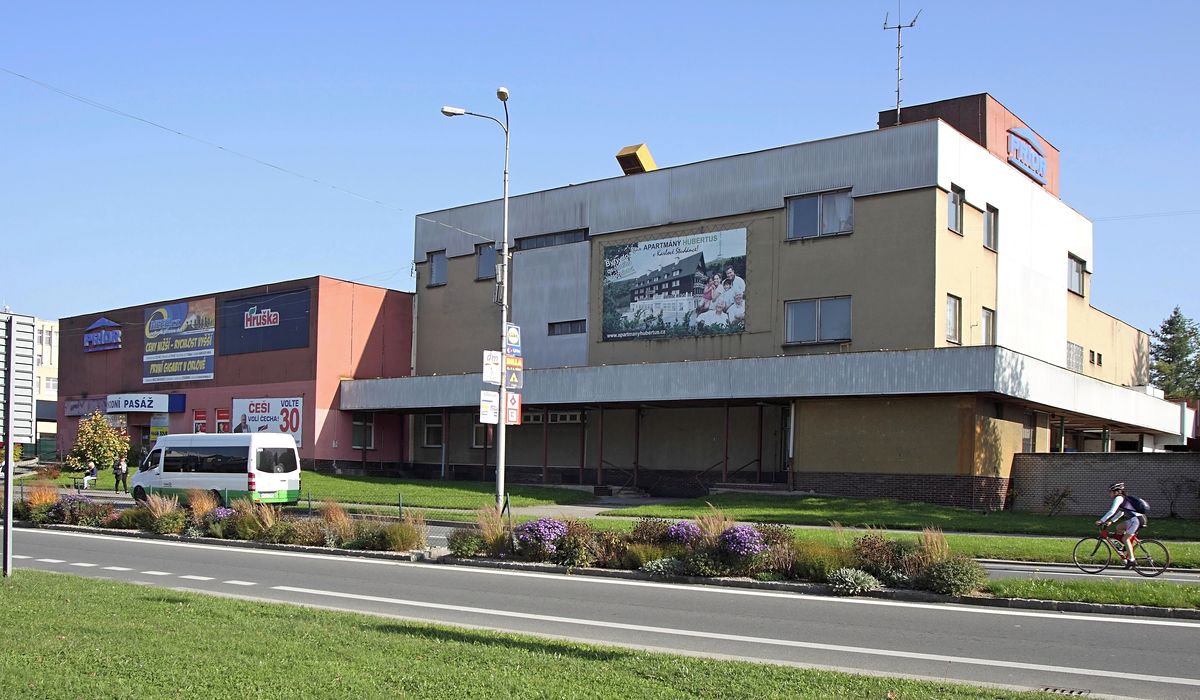 Pronájem obchodního prostoru 317 m²