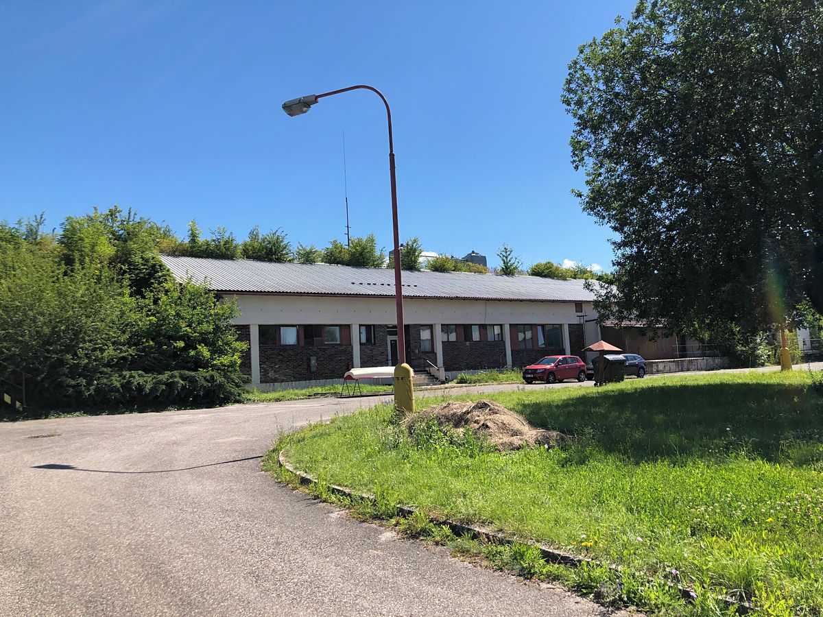 Pronájem komerčního pozemku 5663 m²
