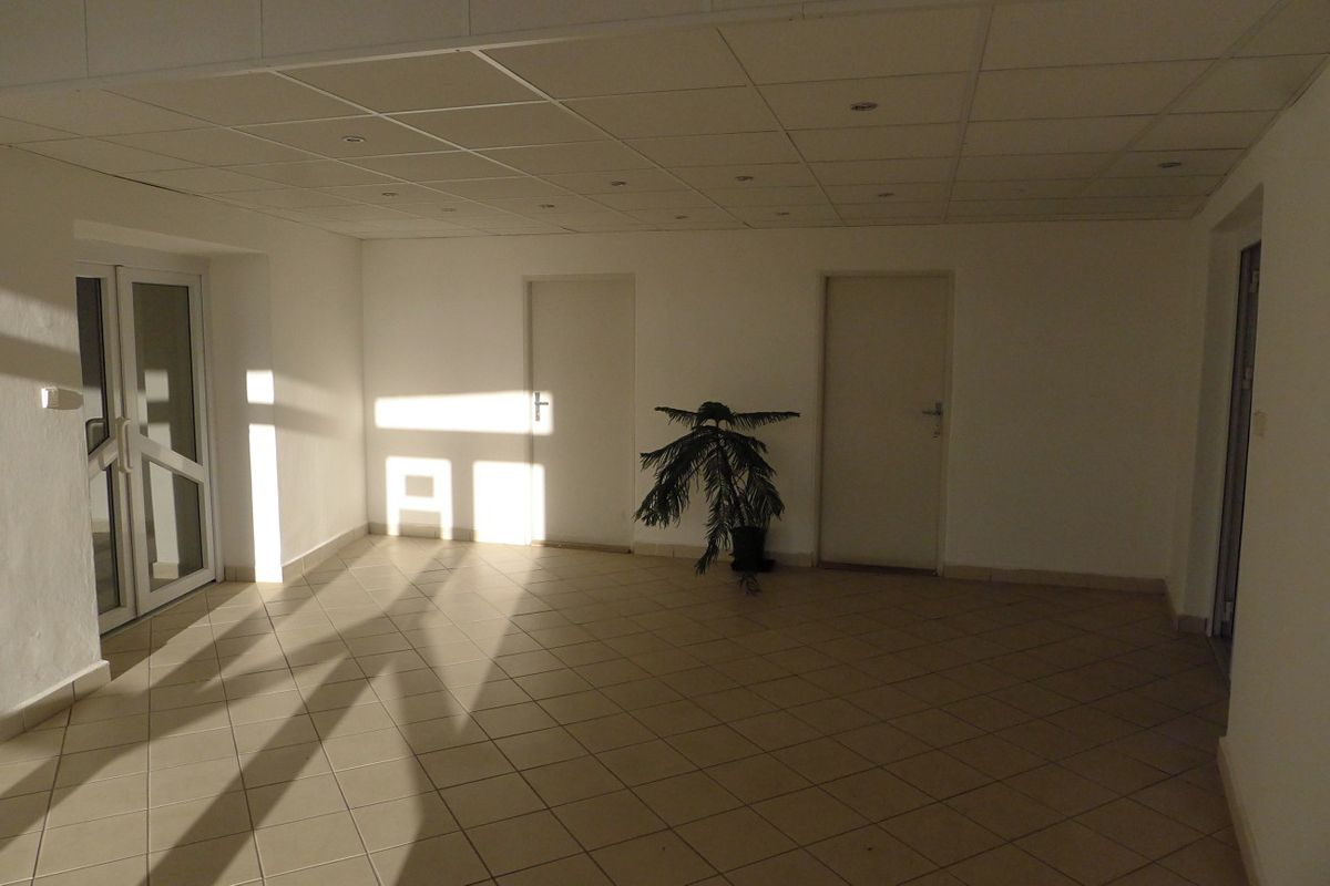 Pronájem kanceláře 18 m² – fotografie 3