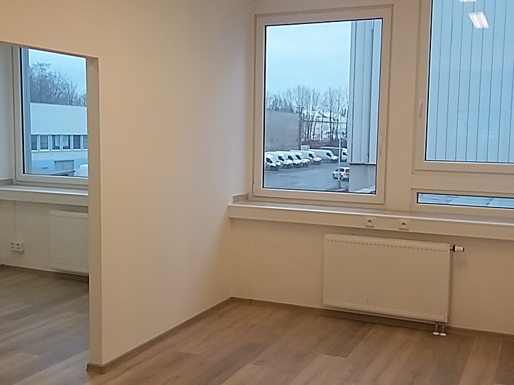Pronájem komerčního prostoru, 20 m² (2 z 7)