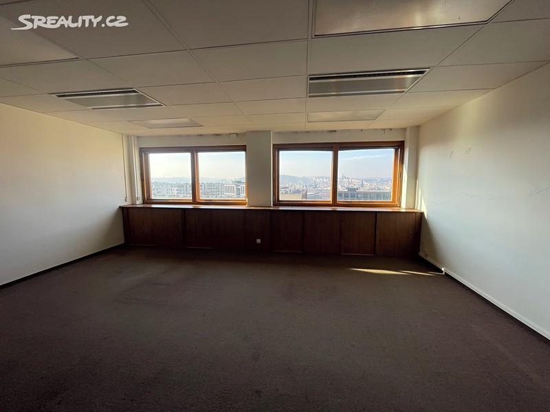 Pronájem kanceláře 40 m², Praha