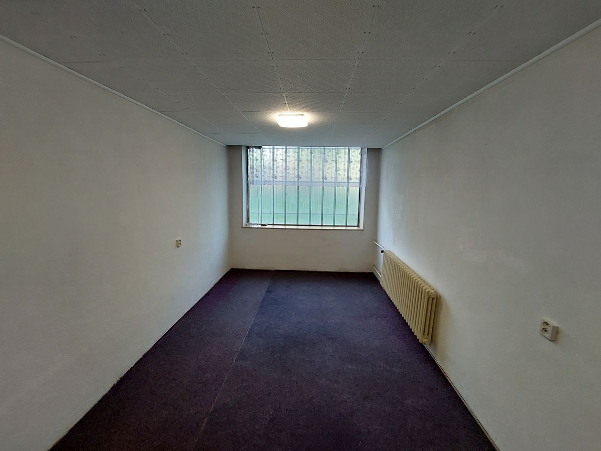 Pronájem kanceláře 22 m² – fotografie 2