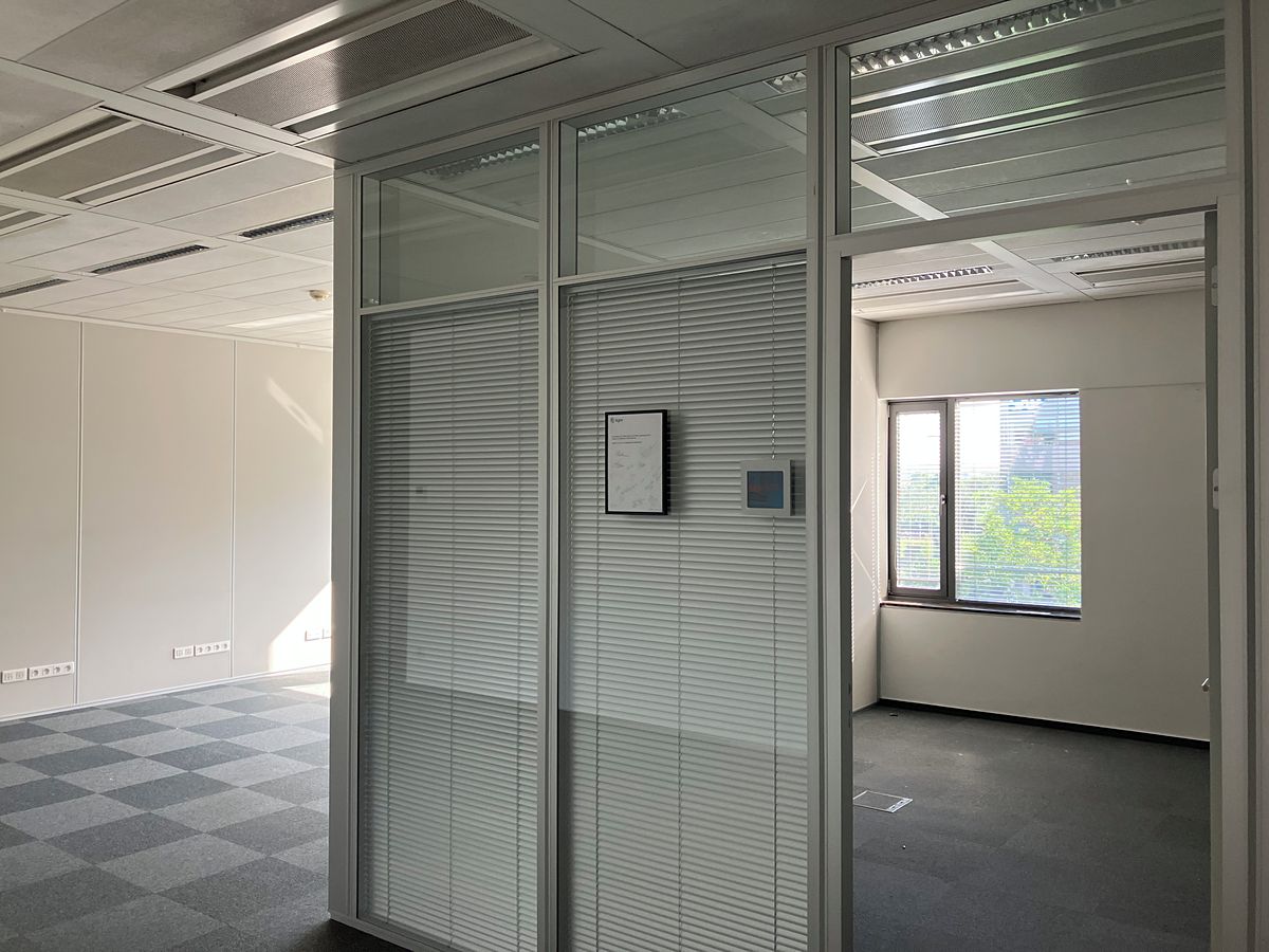 Pronájem kanceláře 421 m² – fotografie 5
