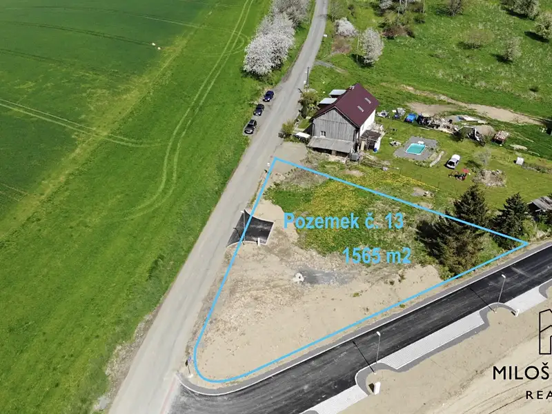 Prodej stavebního pozemku 1565 m², Chudenín – náhled fotky 1