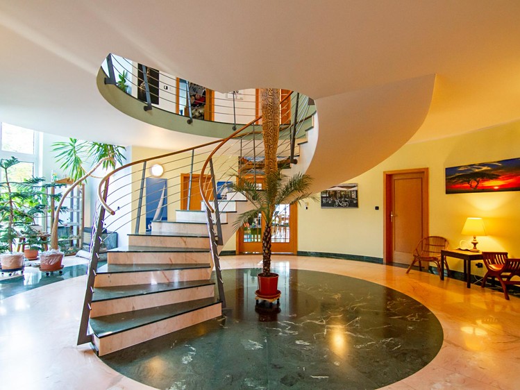 Prodej domu, 807 m² (6 z 19)
