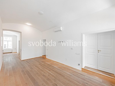 https://d18-a.sdn.cz/d_18/c_img_QI_Jn/LMOBY6v.jpeg?fl=res,400,300,3|shr,,20|jpg,90 image