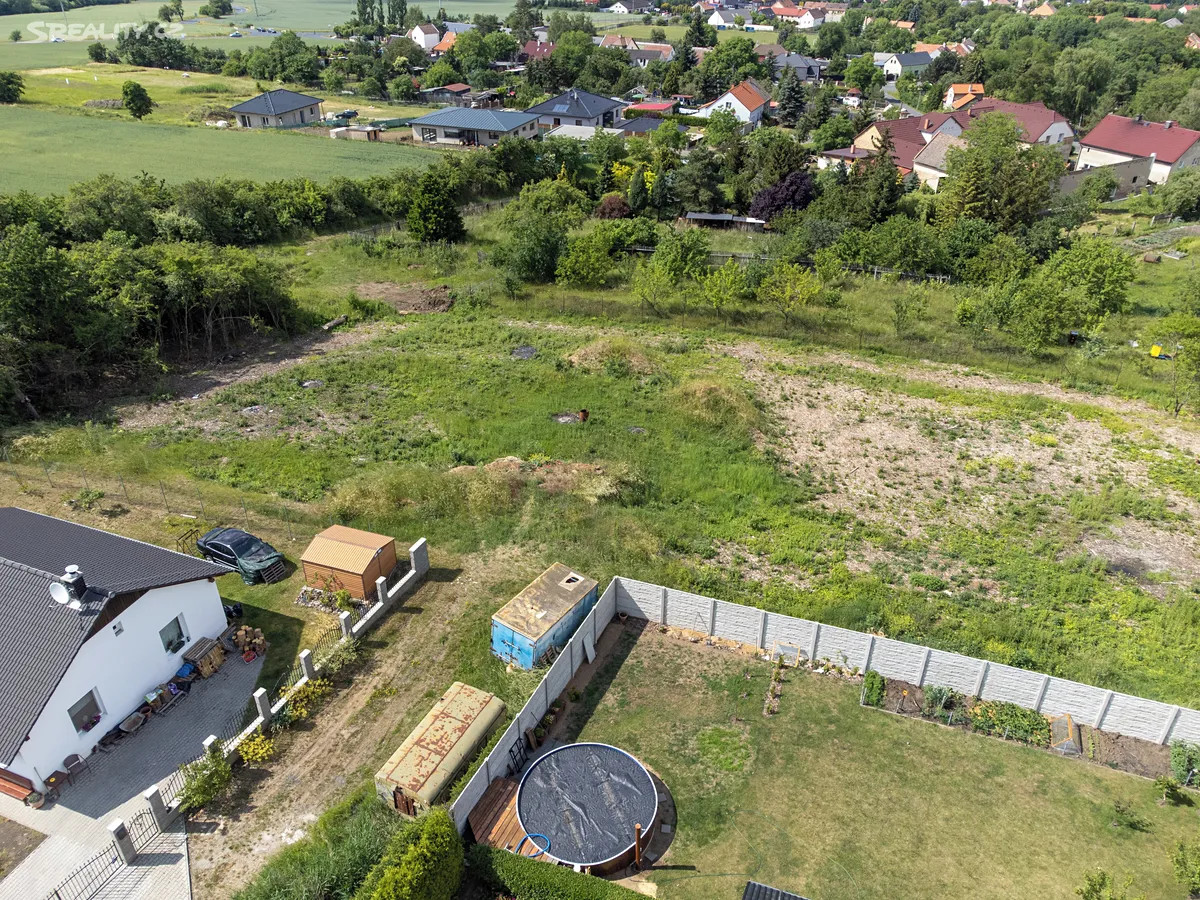 Prodej stavebního pozemku 785 m² – pohled 6