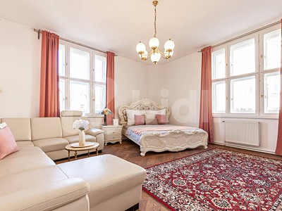 Real Estate Image