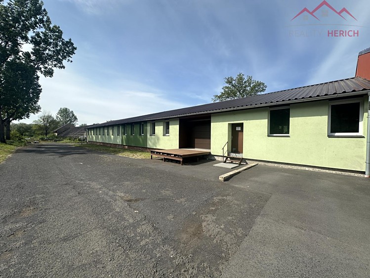 Pronájem komerčního prostoru, 1 200 m² (13 z 33)