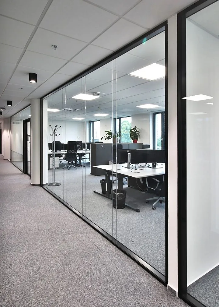 Pronájem kanceláře 900 m²