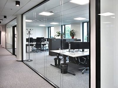 Pronájem kanceláře 900 m²