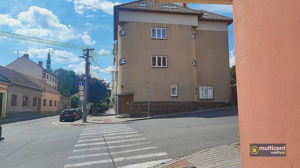 Pronájem kanceláře 118 m² – fotografie 2