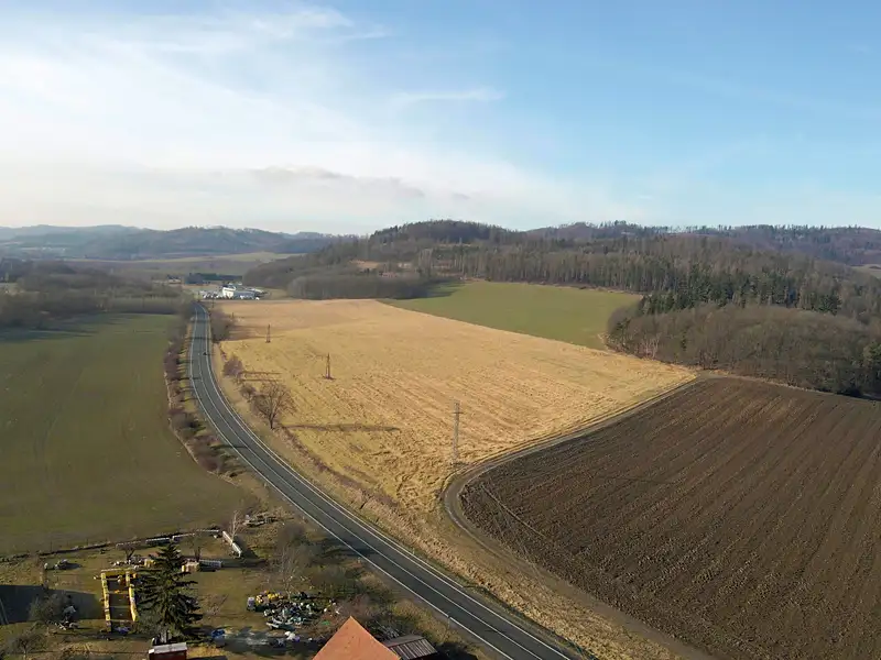 Prodej komerčního pozemku 136000 m², Brantice – náhled fotky 1