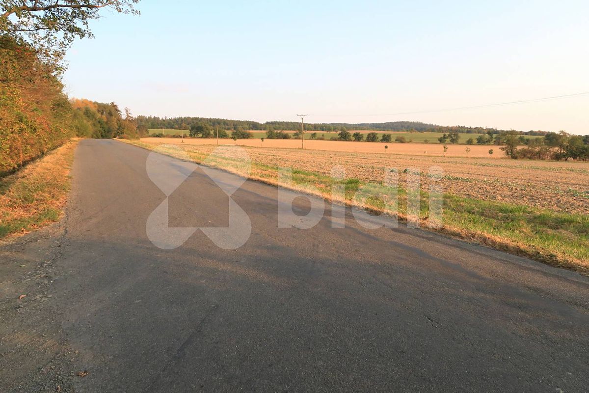 Prodej pole 3030 m²