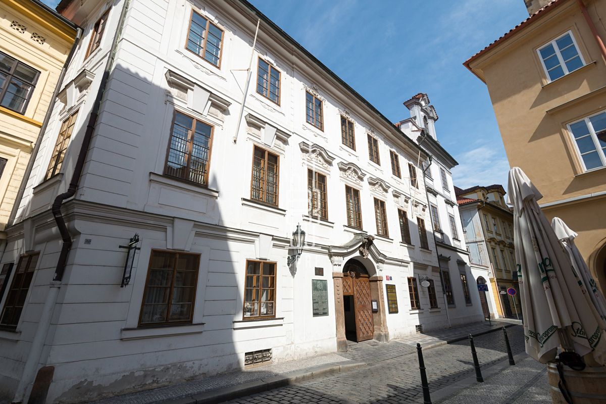 Pronájem kanceláře 167 m²