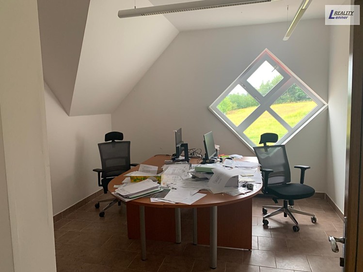 Комерційне приміщення в оренду, 117 м² (10 з 16)