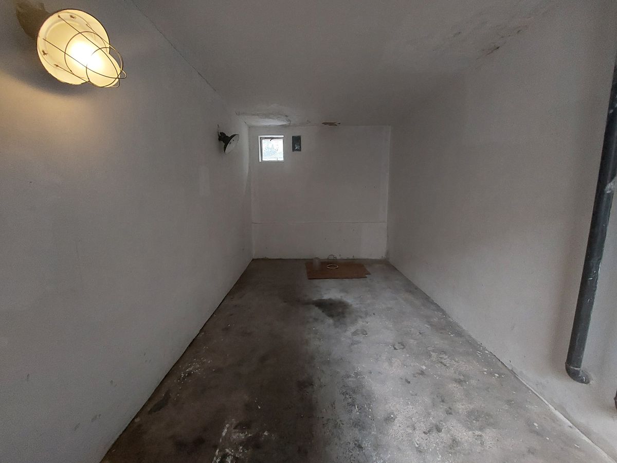 Pronájem garáže 21 m² – fotografie 3