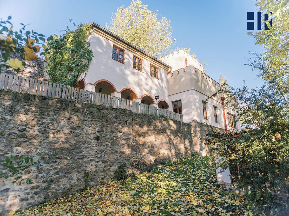 Prodej vily 200 m², pozemek 1475 m²