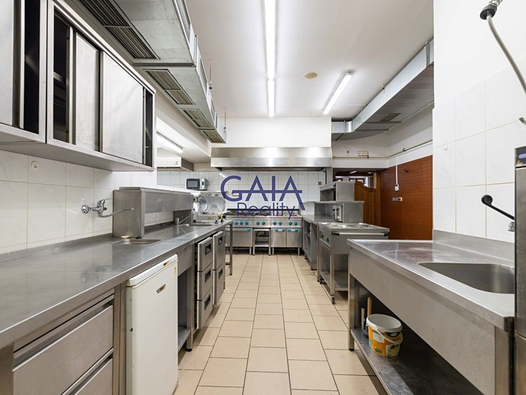 Комерційне приміщення на продаж, 922 м² (11 з 30)