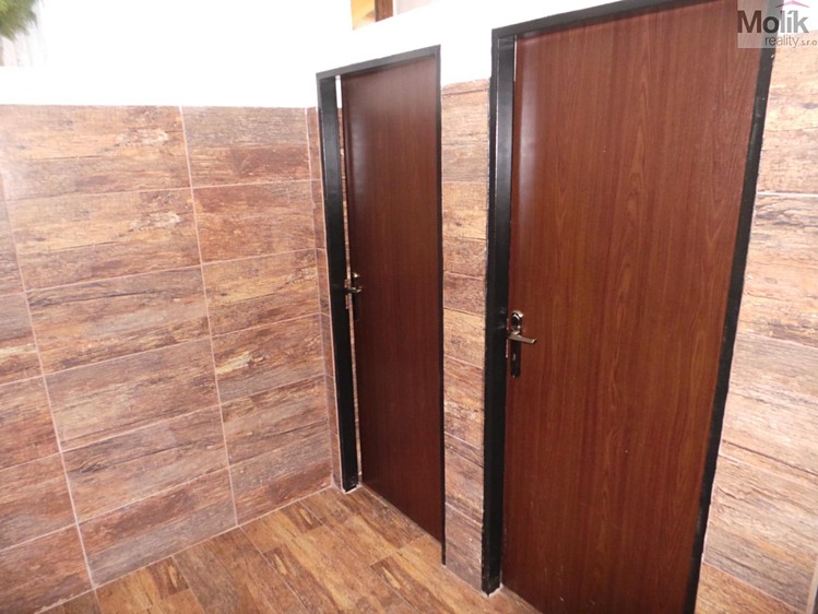 Комерційне приміщення на продаж, 1 517 м² (5 з 35)
