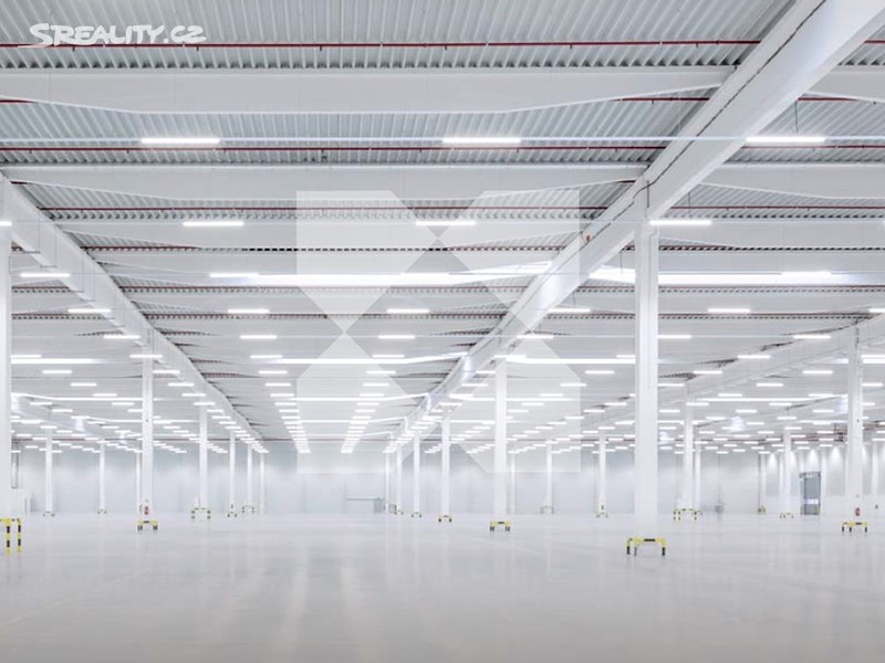 Pronájem skladového prostoru 2 300 m² – pohled 2