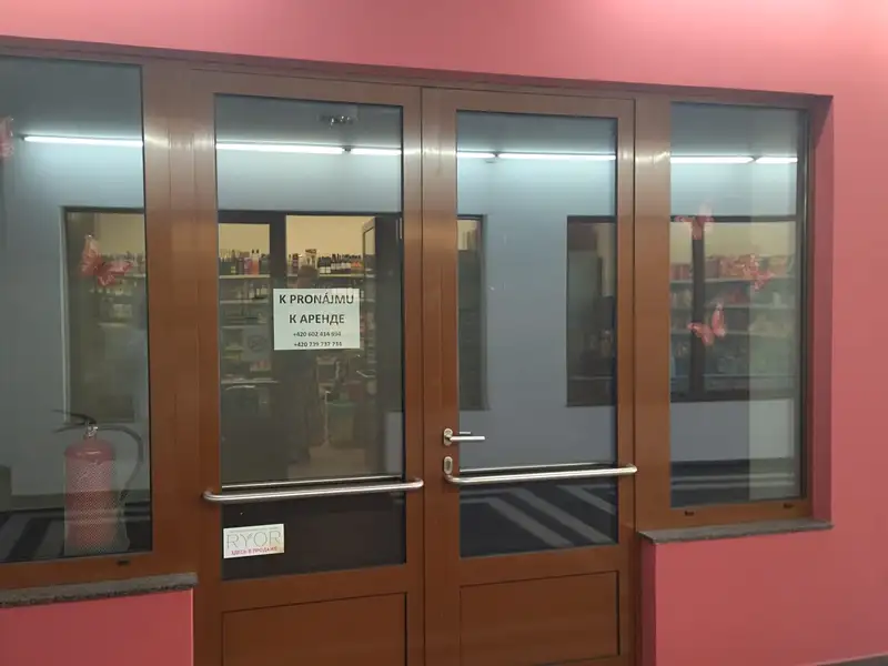 Prodej obchodního prostoru 30 m², Karlovy Vary – náhled fotky 2