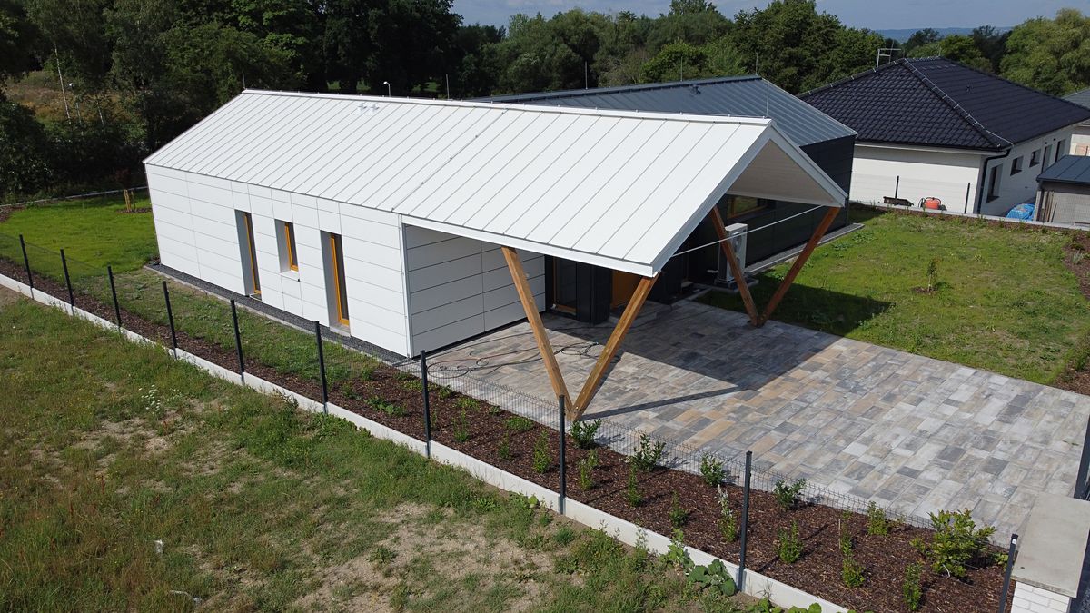 Prodej rodinného domu 123 m², pozemek 1070 m² – fotografie 2