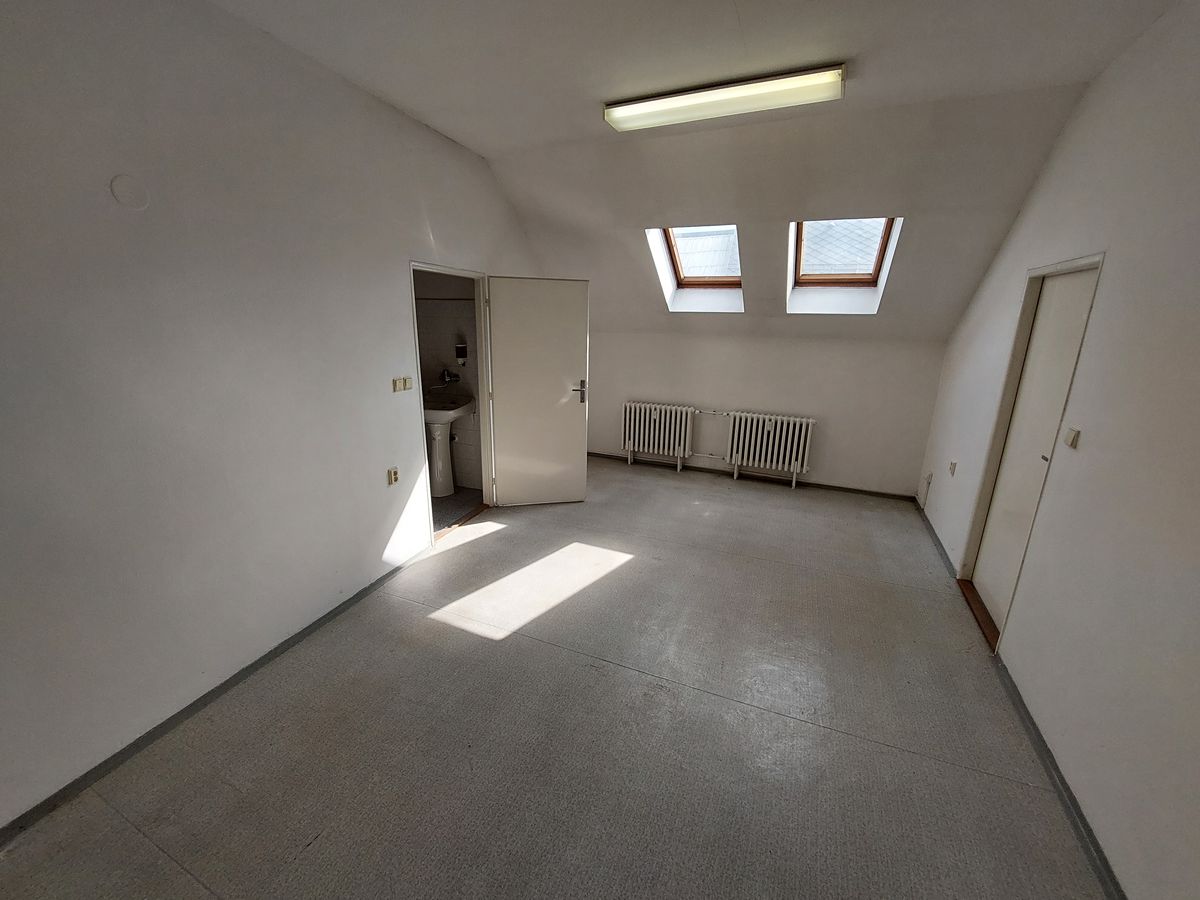 Pronájem kanceláře 28 m²