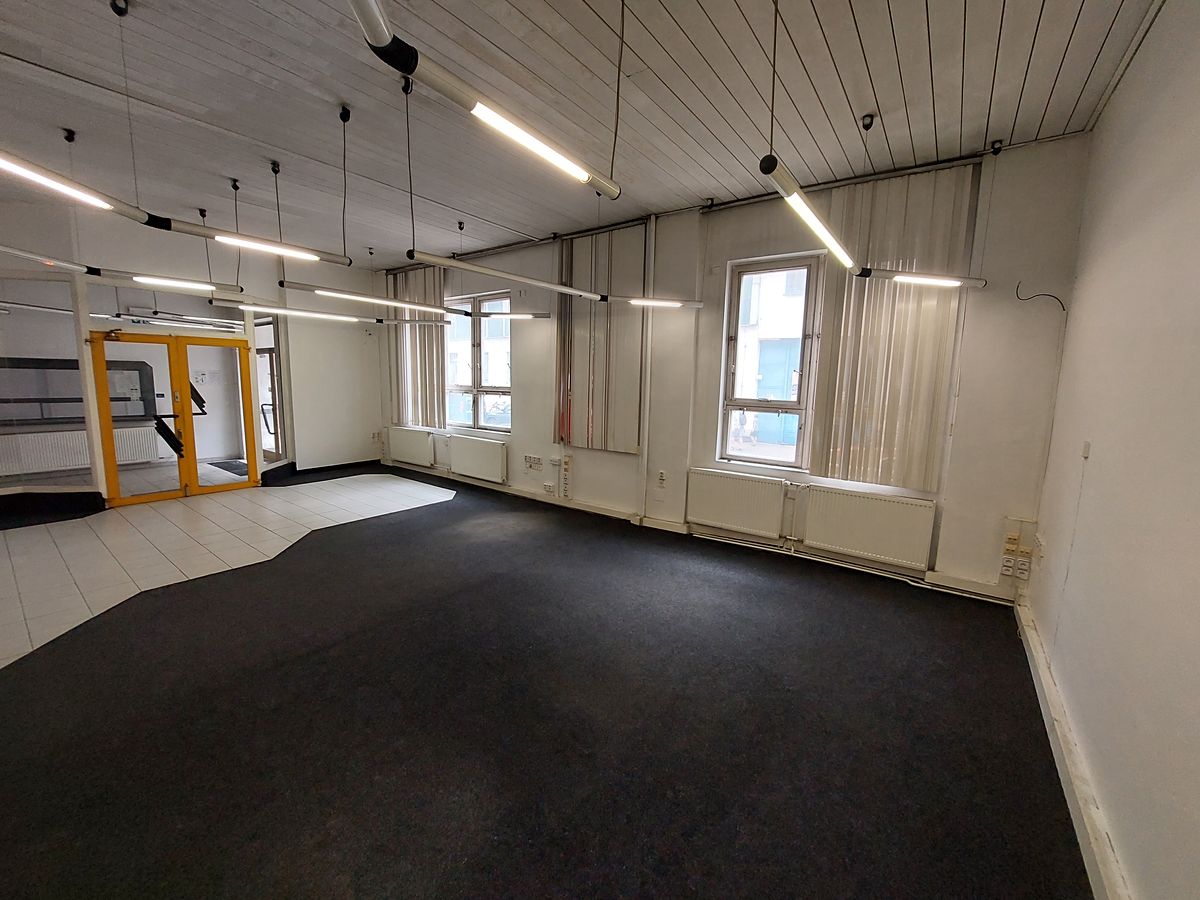 Pronájem obchodního prostoru 53 m² – fotografie 3