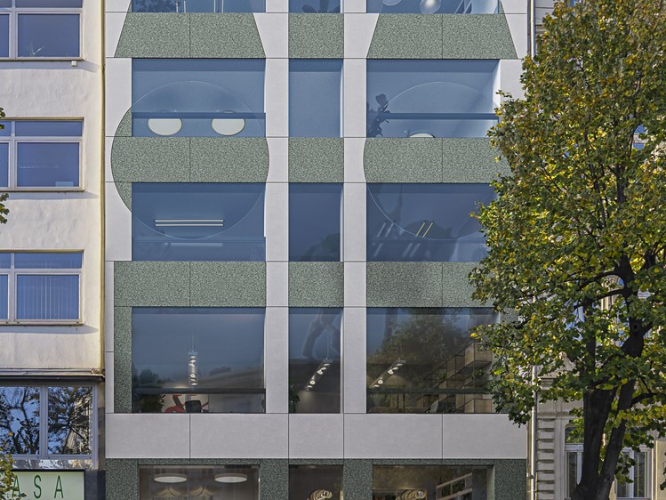 Комерційне приміщення в оренду, 320 м² (1 з 4)