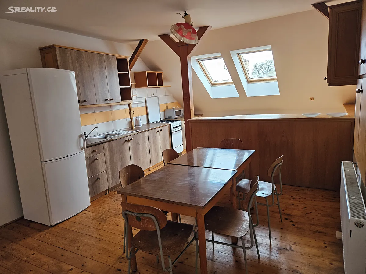 Pronájem bytu 3+1 88 m², Holýšov