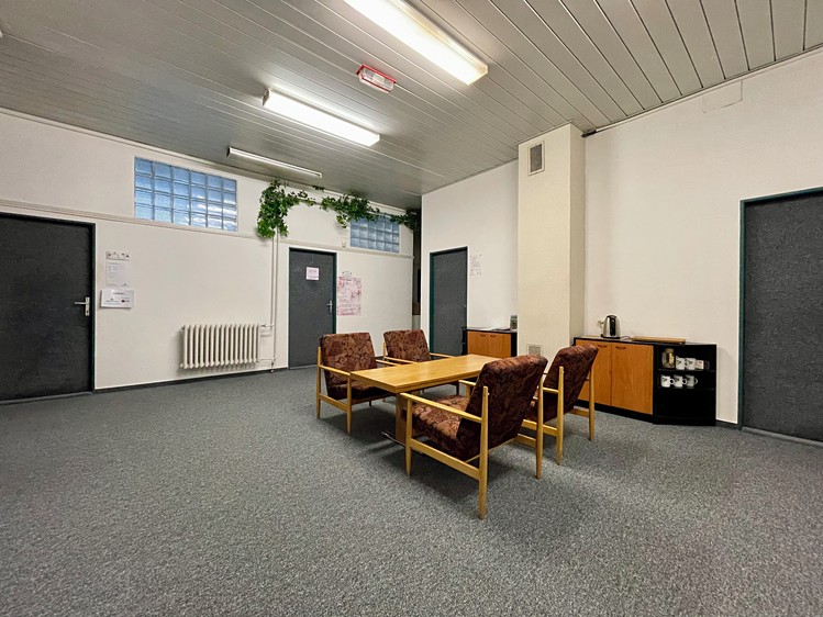Комерційне приміщення на продаж, 1 600 м² (11 з 27)