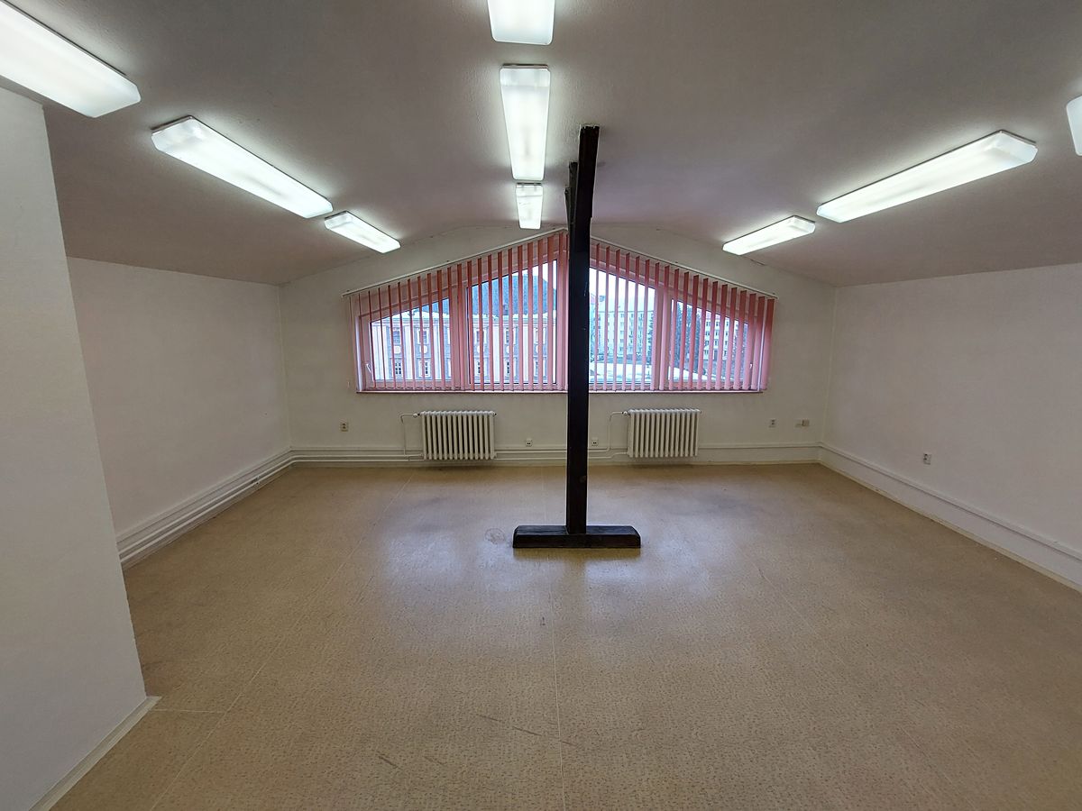 Pronájem kanceláře 175 m²