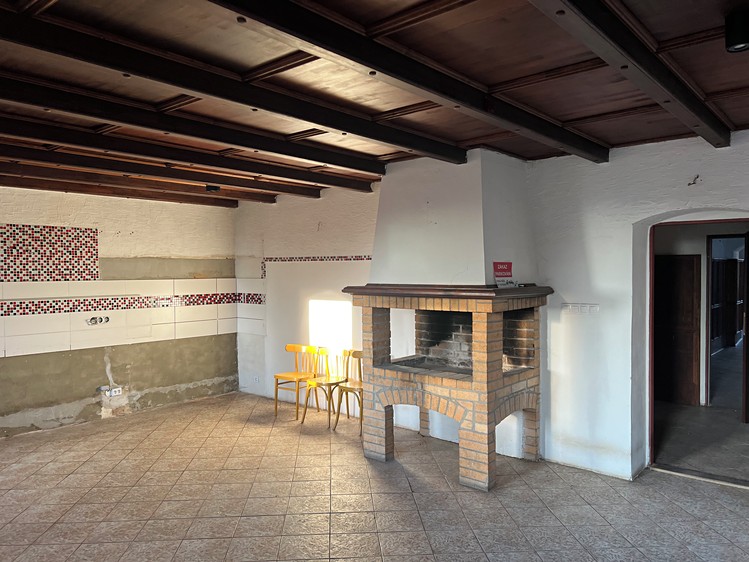 Комерційне приміщення в оренду, 600 м² (2 з 17)