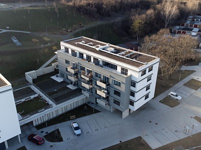 https://d18-a.sdn.cz/d_18/c_img_QJ_Ju/6waM1B.jpeg?fl=res,400,300,3|shr,,20|jpg,90 image