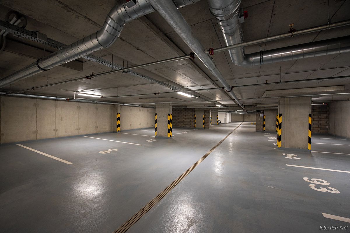 Prodej garážového stání 13 m²