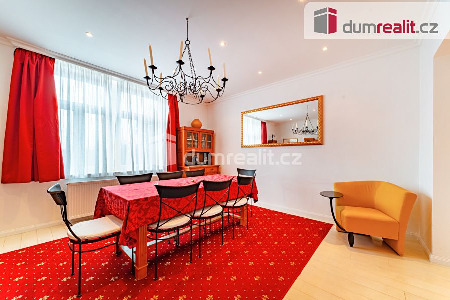 Prodej vily 290 m², pozemek 1219 m² – fotografie 5
