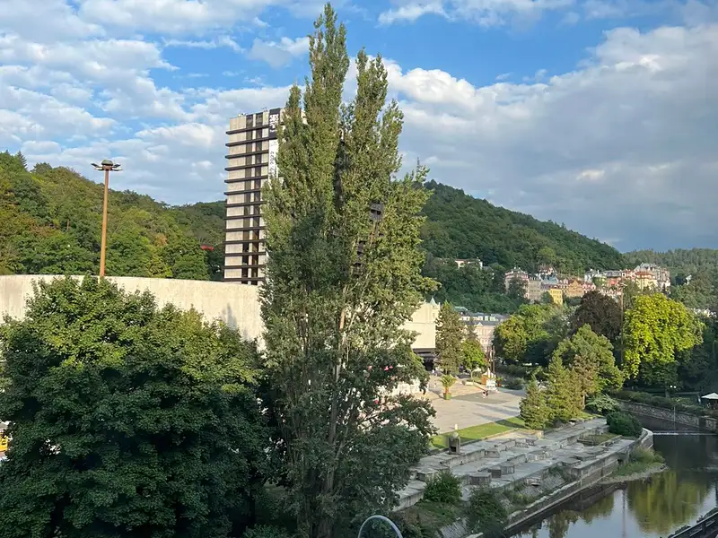 Prodej bytu 3+1 62 m², Karlovy Vary – náhled fotky 1