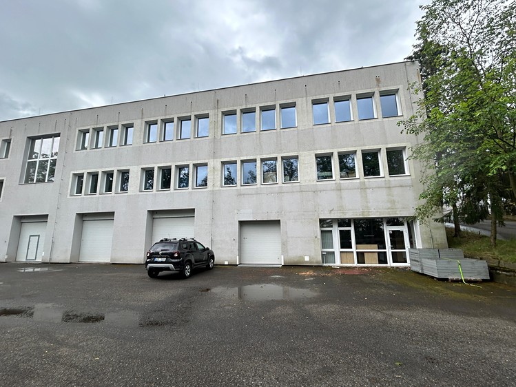 Комерційне приміщення в оренду, 349 м² (1 з 3)