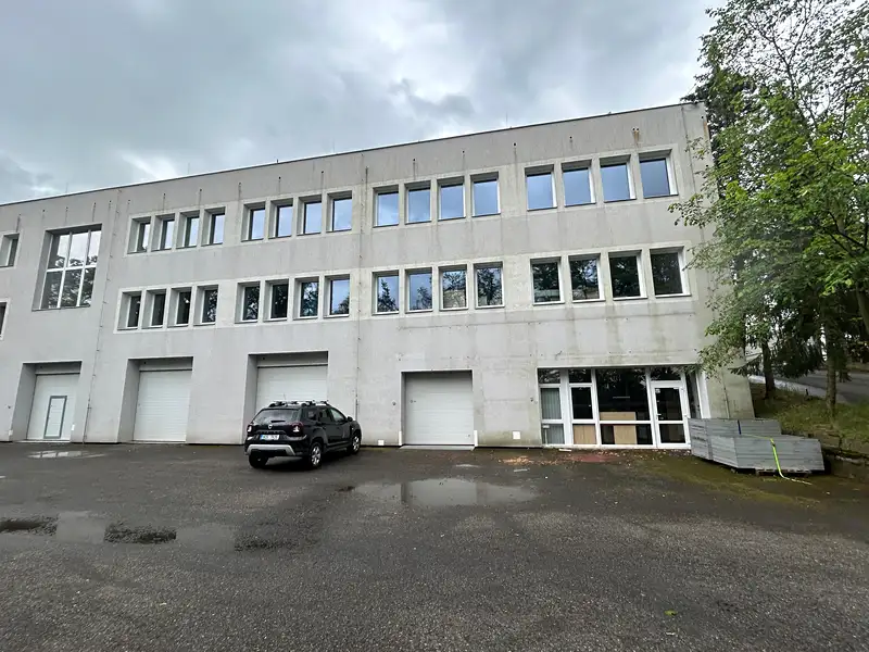 Pronájem skladového prostoru 349 m², Písek – náhled fotky 1