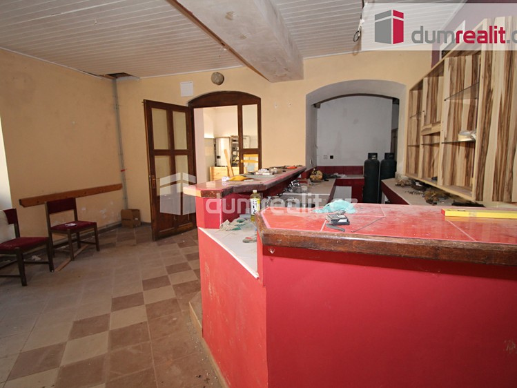 Prodej komerčního prostoru, 1 385 m² (7 z 34)