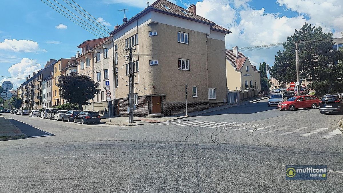 Pronájem kanceláře 118 m²