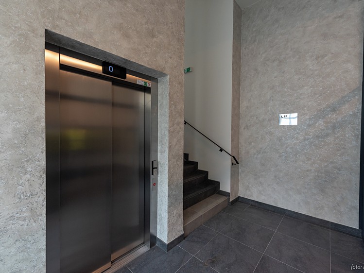 Комерційне приміщення на продаж, 17 м² (2 з 3)