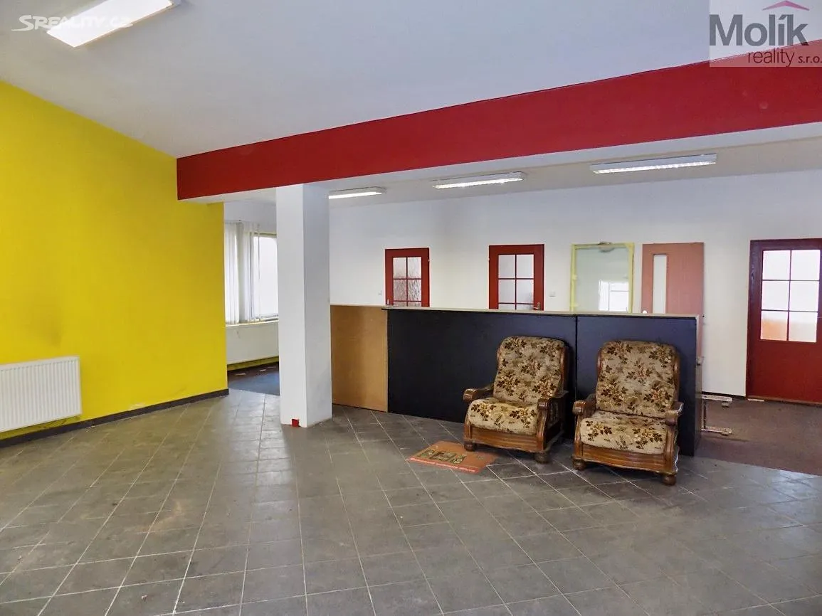 Prodej výrobní haly, prostoru 1054 m², Dvořákova