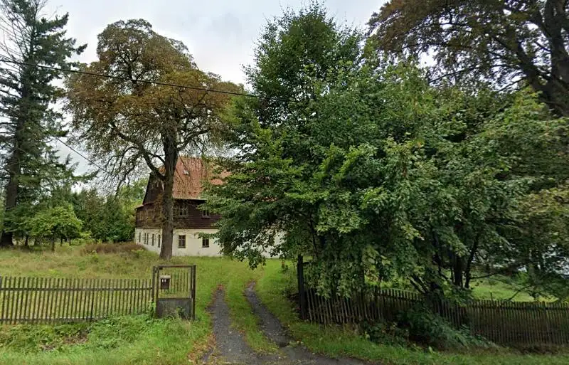 Prodej vícegeneračního domu 1646 m², pozemek 6734 m², Rybniště – náhled fotky 3